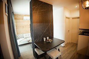 Sirius Lux Apartments