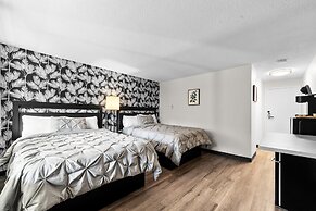Green Harbor Hotel