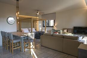 Aval Riviera