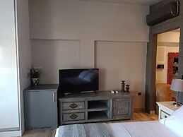 Aval Riviera