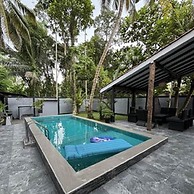 Villa Luxury Virginia With Pool and Garden