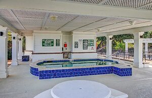 29 Ocean Point Avantstay Luxe Kitchen, Balcony