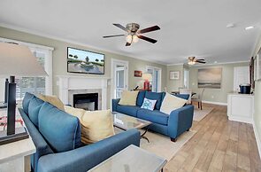 29 Ocean Point Avantstay Luxe Kitchen, Balcony