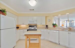 311 Summerhouse by Avantstay Beach Views Access to Community Pool