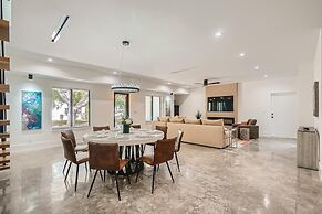 Villa Vogue Vacation Home NEW