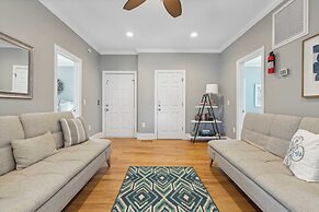 3800 Cameron Boulevard Avantstay Pool, Ocean Views, Deck