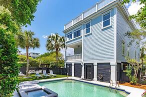 3800 Cameron Boulevard Avantstay Pool, Ocean Views, Deck