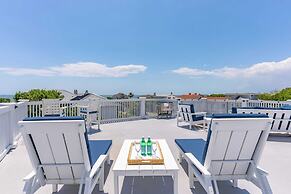 3800 Cameron Boulevard Avantstay Pool, Ocean Views, Deck