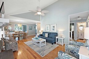 55 Pelican Bay by Avantstay Easy Beach Access, Shared Pool, Lagoon Fis