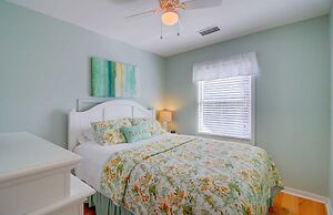 55 Pelican Bay by Avantstay Easy Beach Access, Shared Pool, Lagoon Fis