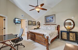 519 Seascape by Avantstay Shared Pool + Views, Incredible Interior Des