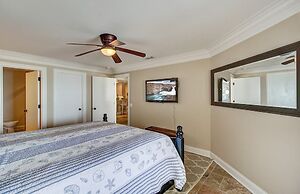 519 Seascape by Avantstay Shared Pool + Views, Incredible Interior Des