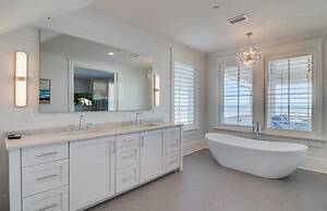 710 Ocean Boulevard Avantstay Oceanfront, Private Pool + Rooftop Deck