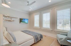 710 Ocean Boulevard Avantstay Oceanfront, Private Pool + Rooftop Deck