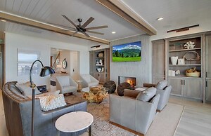 710 Ocean Boulevard Avantstay Oceanfront, Private Pool + Rooftop Deck