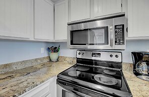 304 E Port O Call by Avantstay Rooftop Deck Close to Beach!