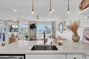 303 D Port O Call by Avantstay Oceanfront Penthouse