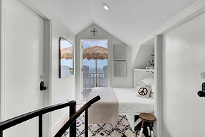 303 D Port O Call by Avantstay Oceanfront Penthouse