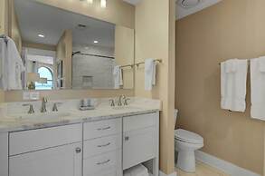 211 Seascape by Avantstay Oceanfront View + Pool