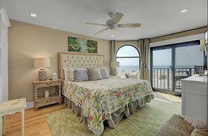 211 Seascape by Avantstay Oceanfront View + Pool