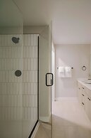 Sonder by Marriott Bonvoy North Loop Green Apartments North Loop