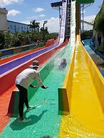 WATERWORLD HOTEL
