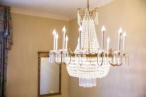 Excelsior at the Manor House