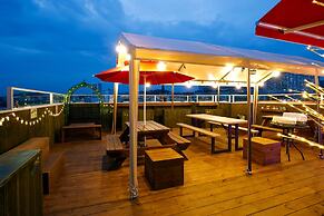 24 Guesthouse Sinchon Avenuel