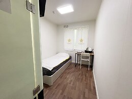 24 Guesthouse Sinchon Avenuel