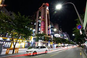 24 Guesthouse Sinchon Avenuel