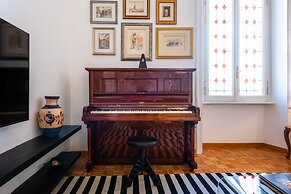 Casa Emme in Rome With 2 Bedrooms and 1 Bathrooms