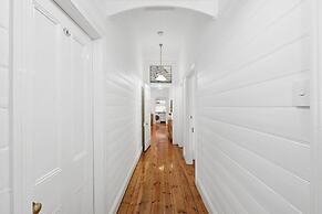 Ye Olde St Leonards Hotel Pet Friendly Sleeps 9