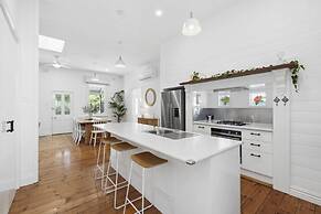 Ye Olde St Leonards Hotel Pet Friendly Sleeps 9