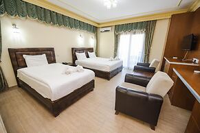 Room With Pool 5 min to Beach in Kyrenia