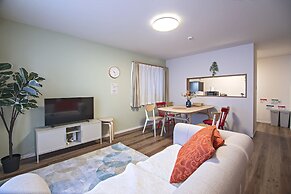 5 min to JR station new house max 8ppl