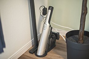 5 min to JR station new house max 8ppl