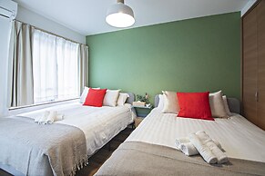 5 min to JR station new house max 8ppl