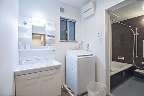 5 min to JR station new house max 8ppl