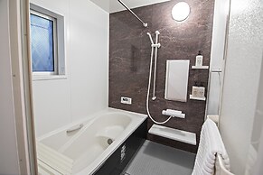 5 min to JR station new house max 8ppl