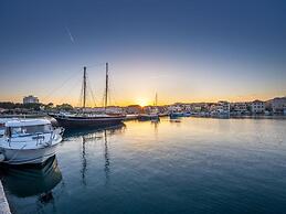 Navis Luxury Apartments