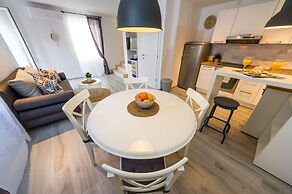 Navis Luxury Apartments