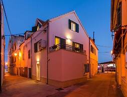 Navis Luxury Apartments