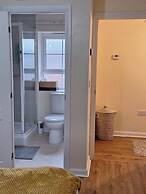 Birmingham - 2 Beds - Sleeps 3 - Free Parking