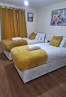 Birmingham - 2 Beds - Sleeps 3 - Free Parking