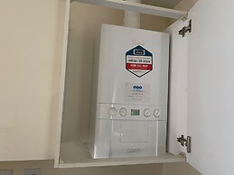 Birmingham - 2 Beds - Sleeps 3 - Free Parking