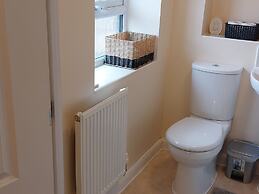 Birmingham - 2 Beds - Sleeps 3 - Free Parking