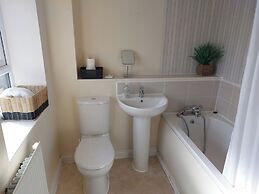 Birmingham - 2 Beds - Sleeps 3 - Free Parking