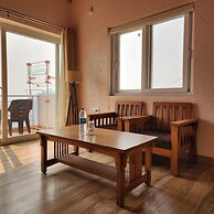 Mohini's Lakeview Cottages