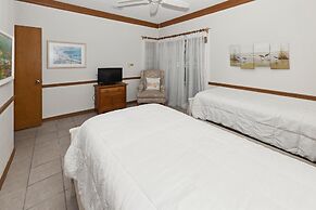 Sandpiper Cove 4121 3 Bedroom Condo by RedAwning