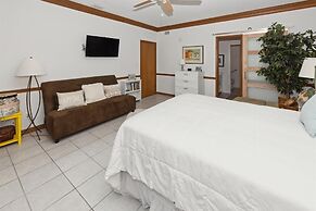 Sandpiper Cove 4121 3 Bedroom Condo by RedAwning